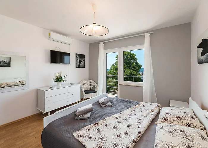 Reizendes Mit Meerblick, Privater Terrasse, Sonnenschutz, Waschmaschine *