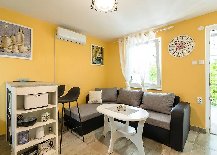 Reizendes Mit Meerblick, Privater Terrasse, Sonnenschutz, Waschmaschine *